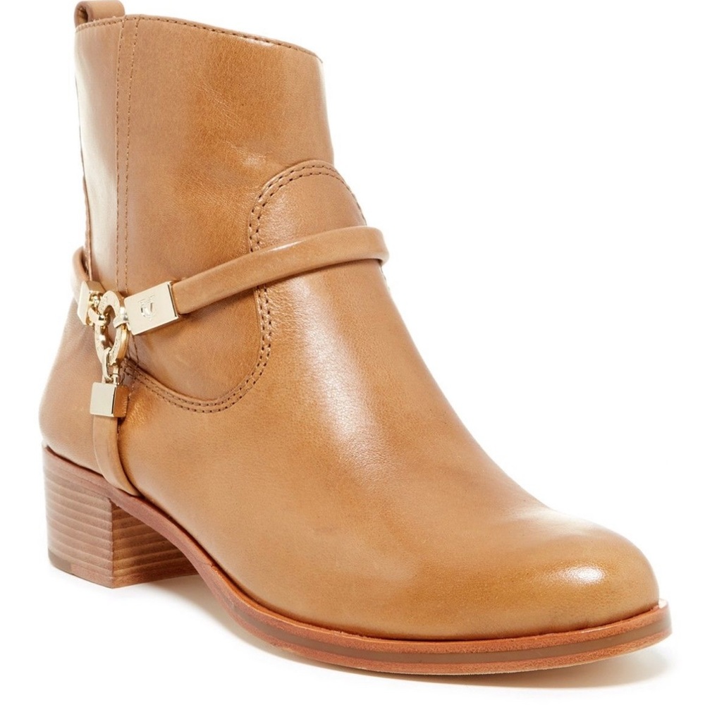 Vince Camuto Signature Keeley Boots (US 9)